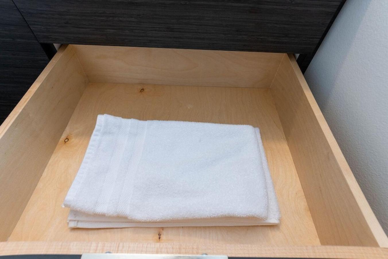 Self Check-In-Washer-Dryer-4Ksmart Tv-King Bed-Gym Такома Экстерьер фото